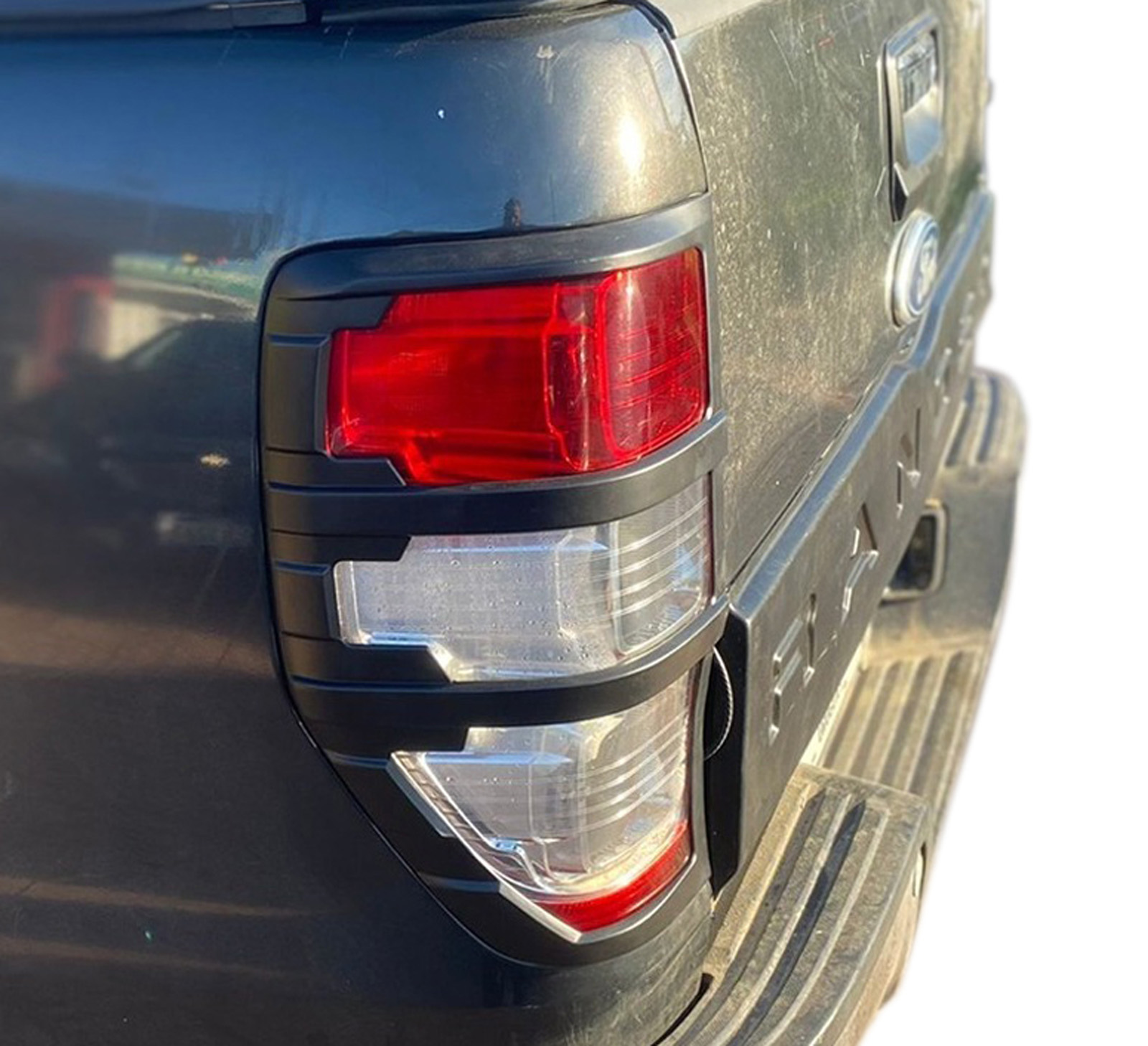 Kit Embellecedores Completo Spaco Ford Ranger T7 Negro