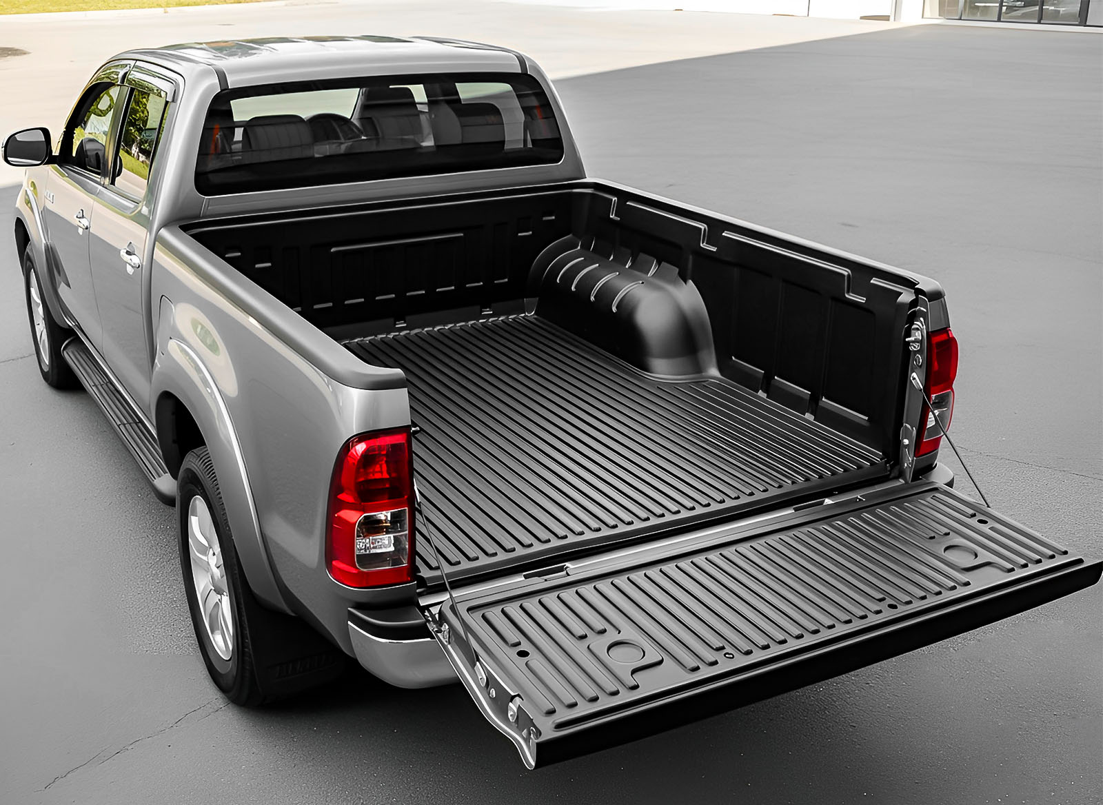 Cubre Caja Truckliner Con bordes Toyota Hilux 2005-2015 DC - Image 4