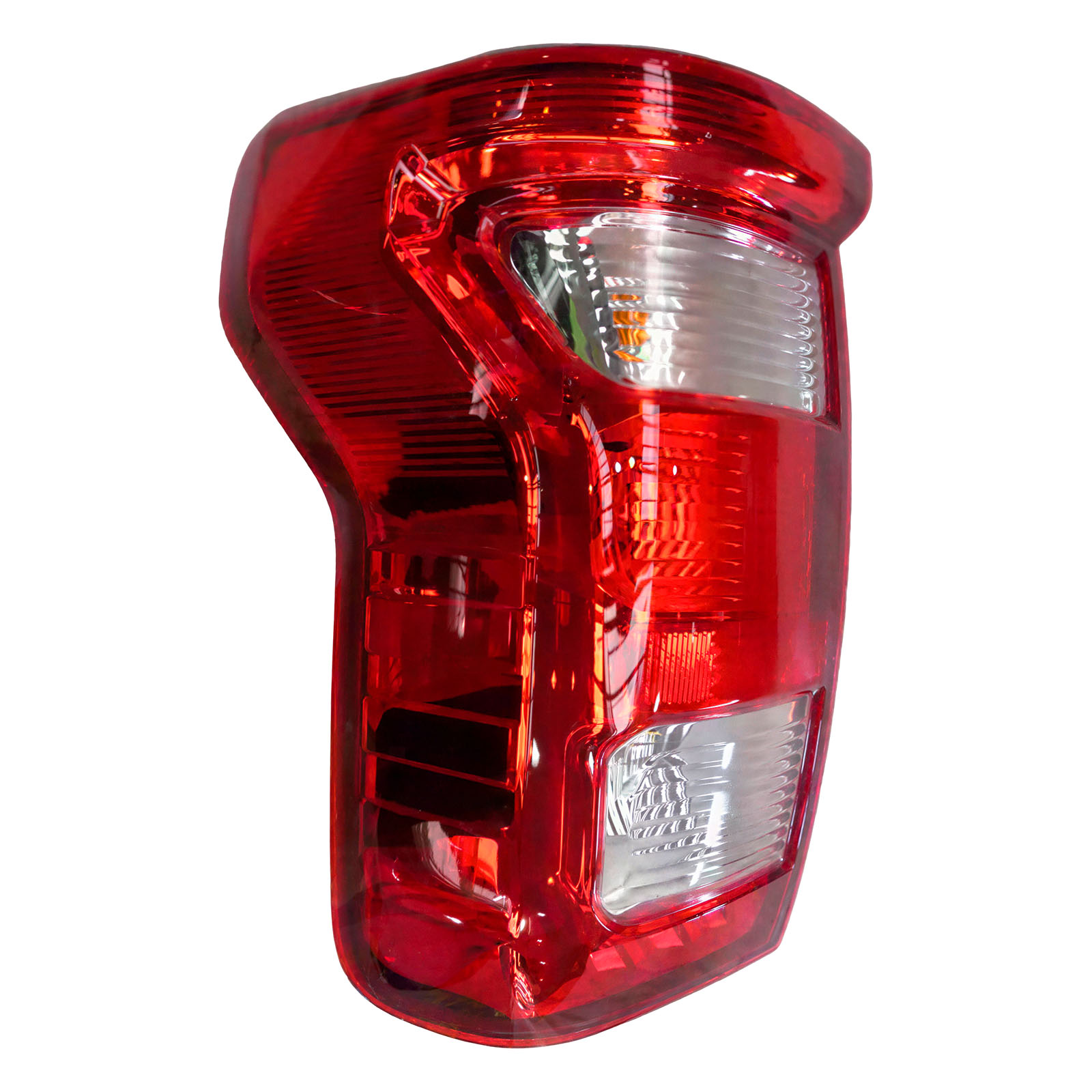 Faro Trasero Izquierdo Spaco Plástico Foton Tunland V7 2024+