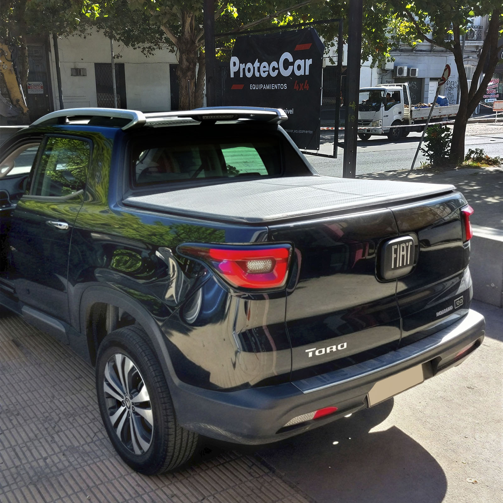 Lona Marítima Keko GRX Fiat Toro 2016+ Doble Cabina Negro - Image 4
