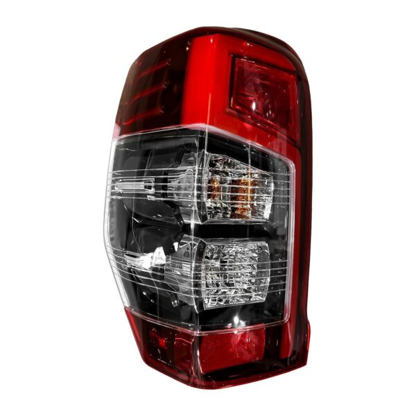 Faro Trasero Derecho High Version Mitsubishi L200 19-24