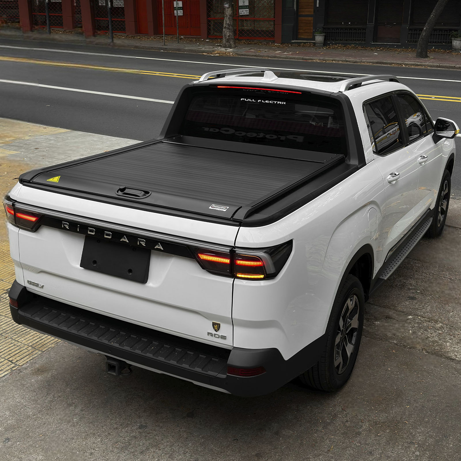 Tapa Rígida Retráctil Manual Geely Riddara RD6 2024+ DC - Image 4